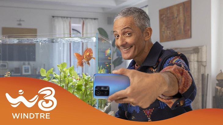  Al via la nuova campagna per Natale di WindTre. Fiorello è il testimonial