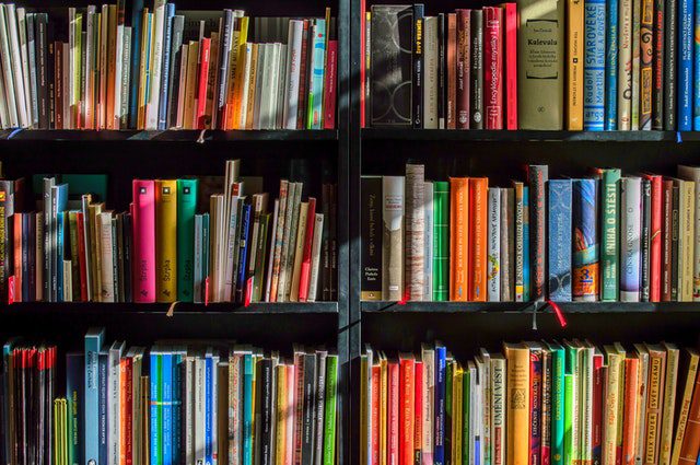  TikTok, con video creators vendite libri a +220%. 45 miliardi di visualizzazioni per #BookTok